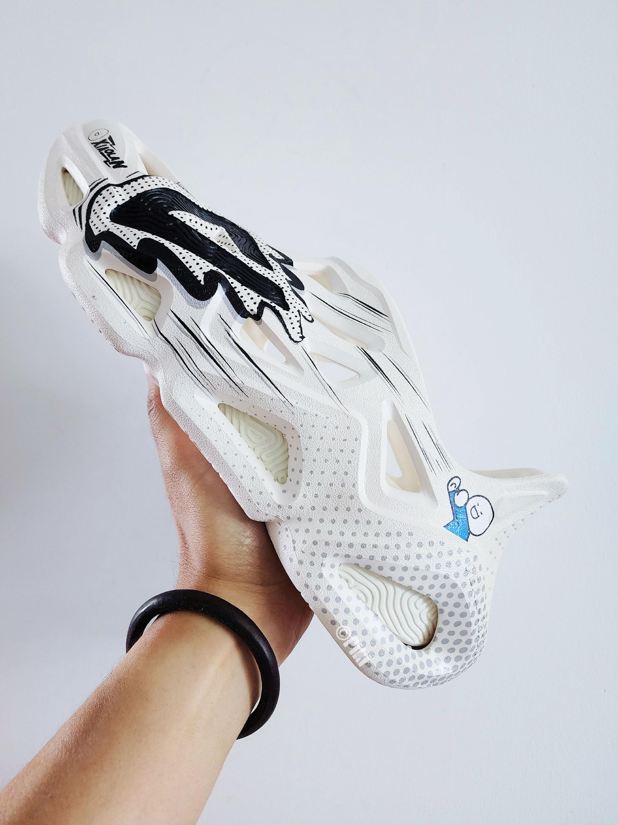 小蓝和他的朋友 × 匹克洞洞鞋_高清图集_新浪网