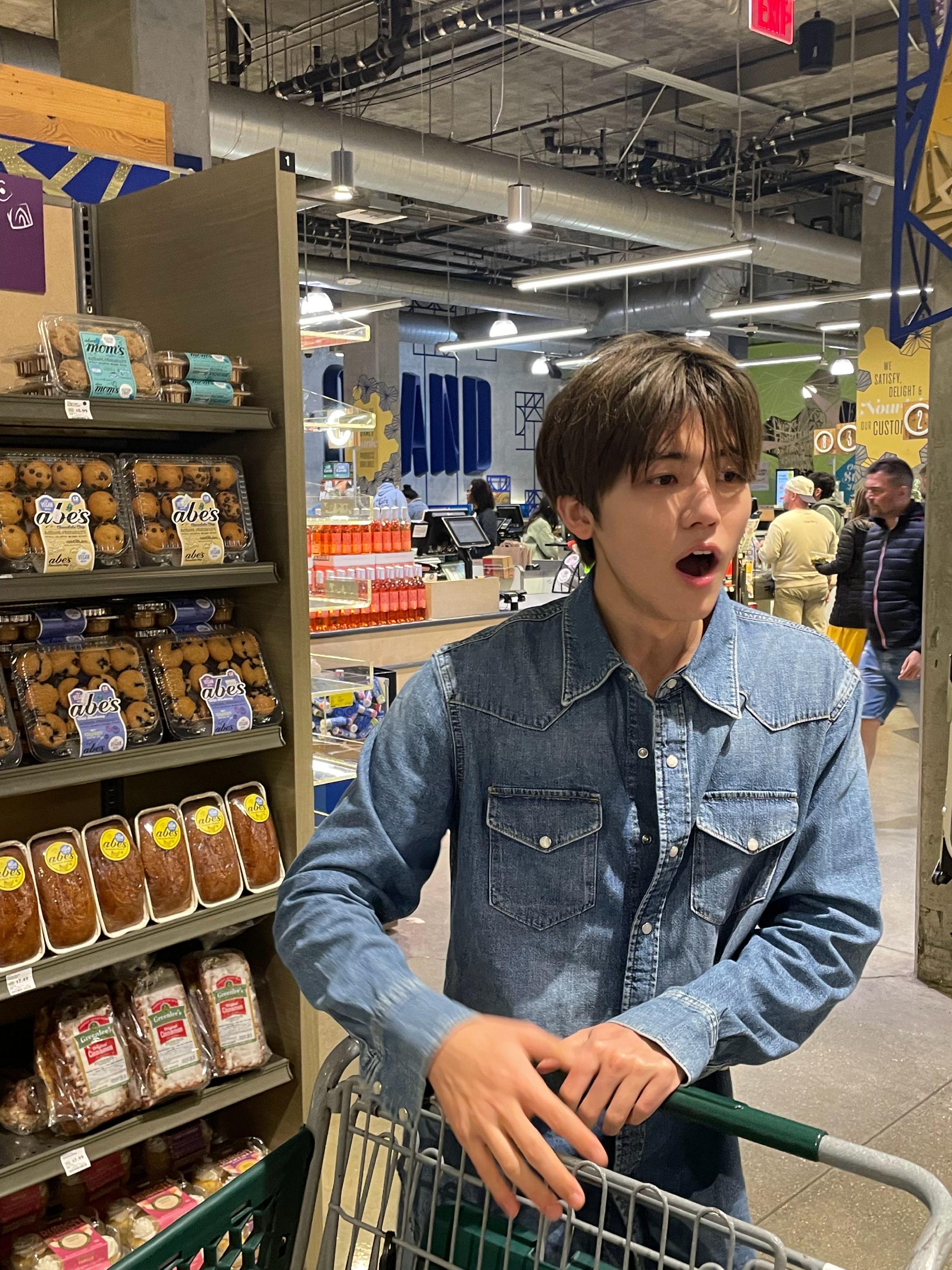 让罗渽民当你一天男友可行?_高清图集_新浪网