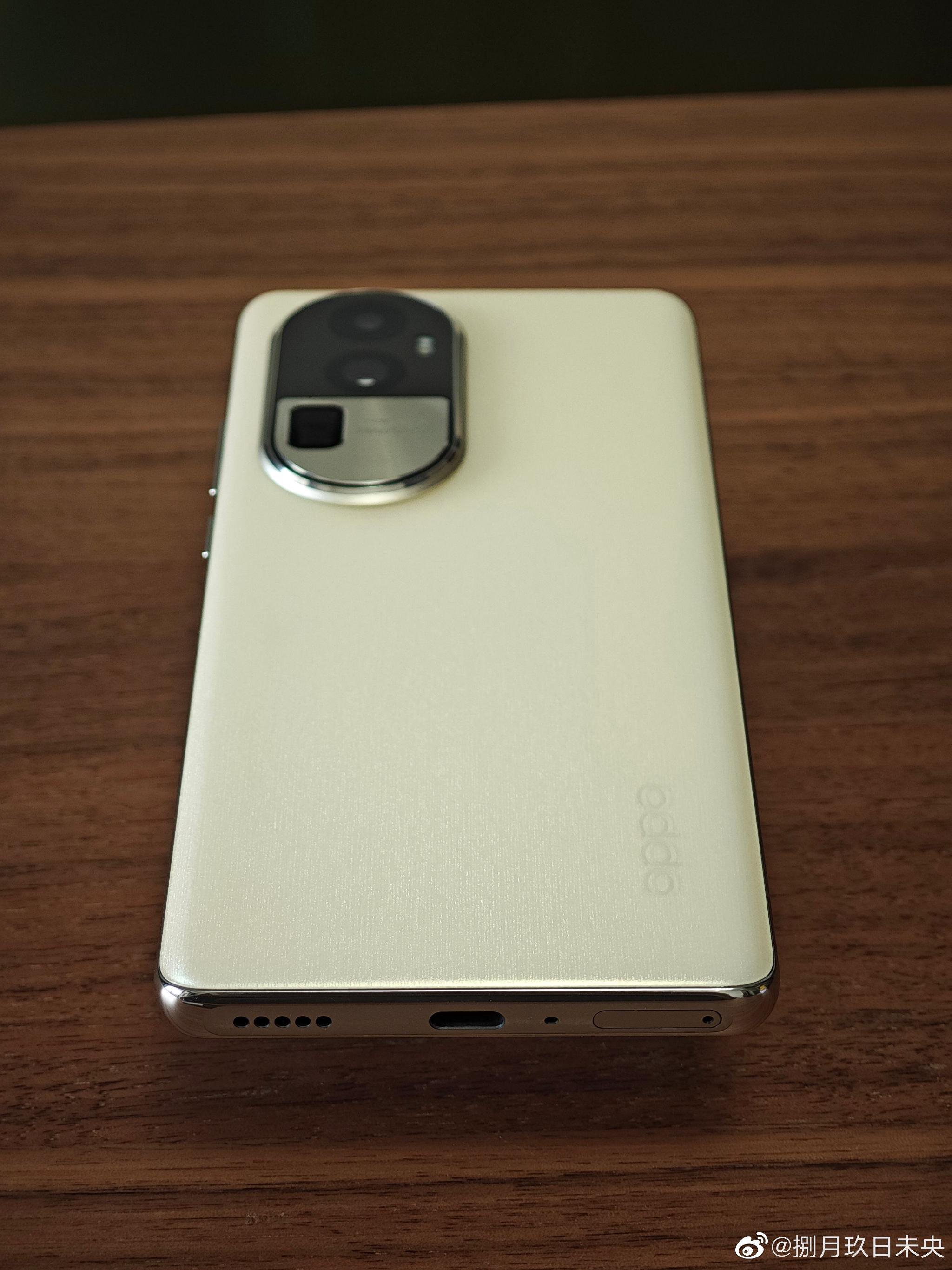 极简开箱|OPPO Reno10 Pro+ 灿烂金|消费数码_新浪新闻