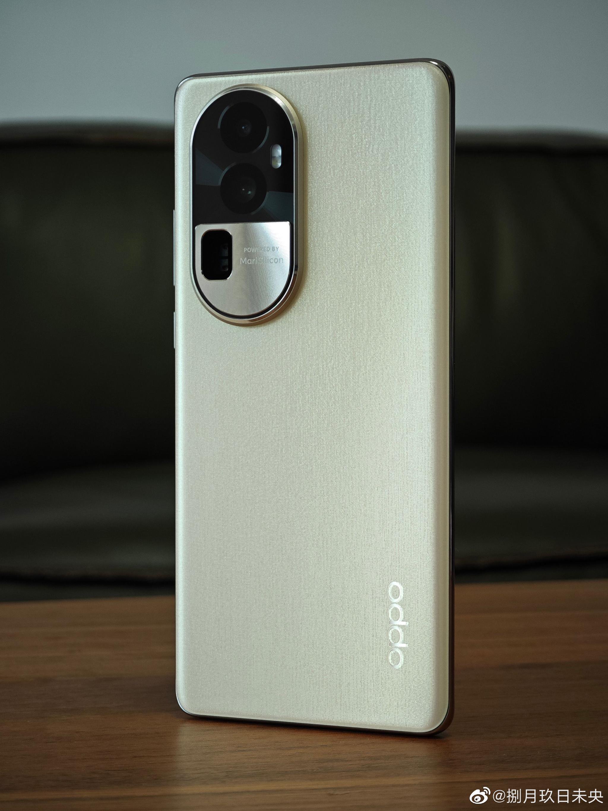 极简开箱|OPPO Reno10 Pro+ 灿烂金|消费数码_新浪新闻