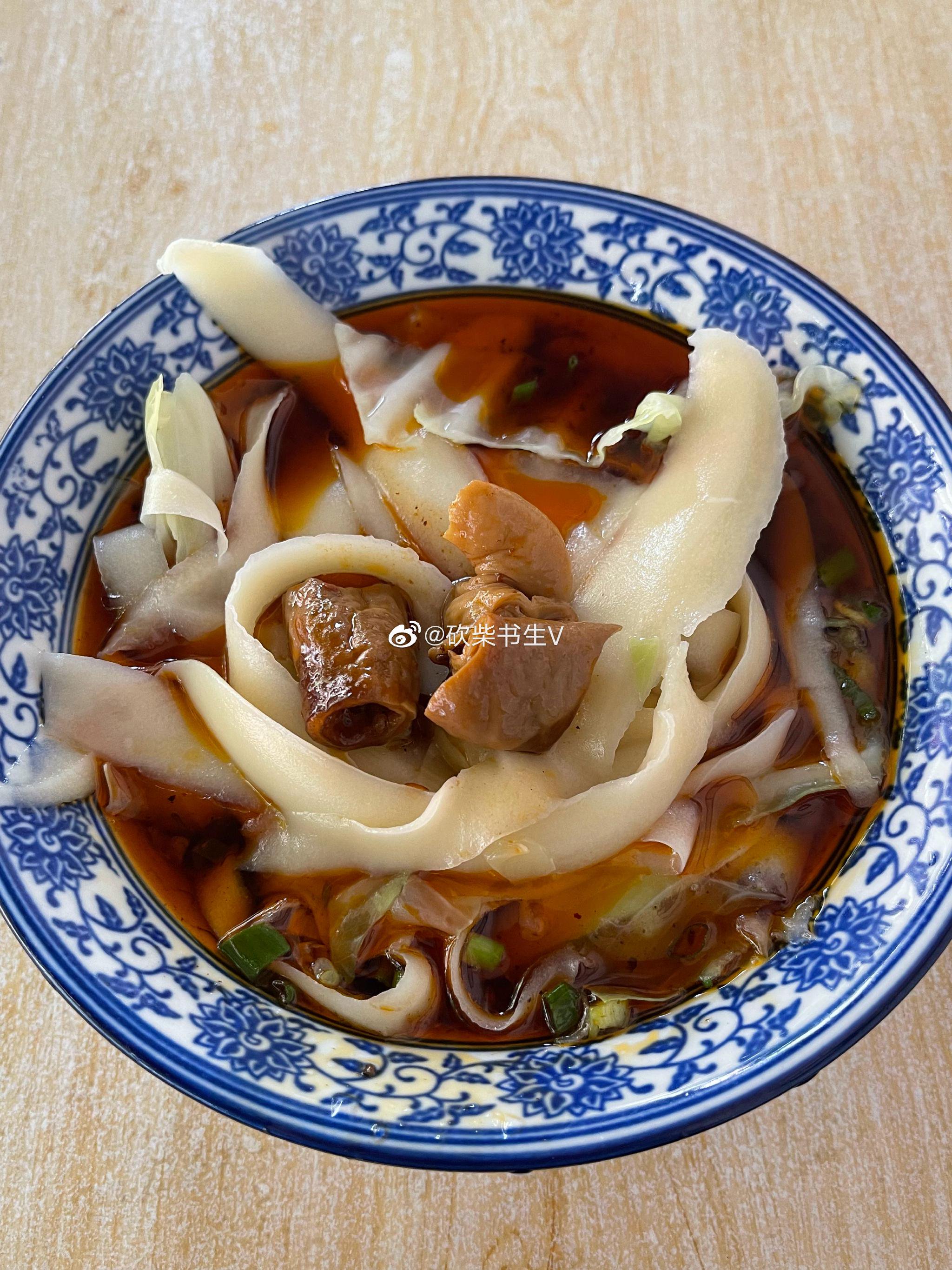 成都特色刀削面——钟记牛肉刀削面……_高清图集_新浪网