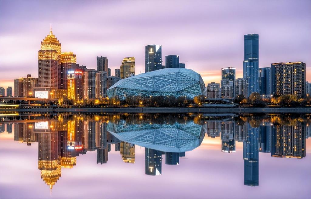 一个夏天都没出门？不如做一回“第一个看秋色的人”，可好？休闲区蓝鸢梦想 - Www.slyday.coM