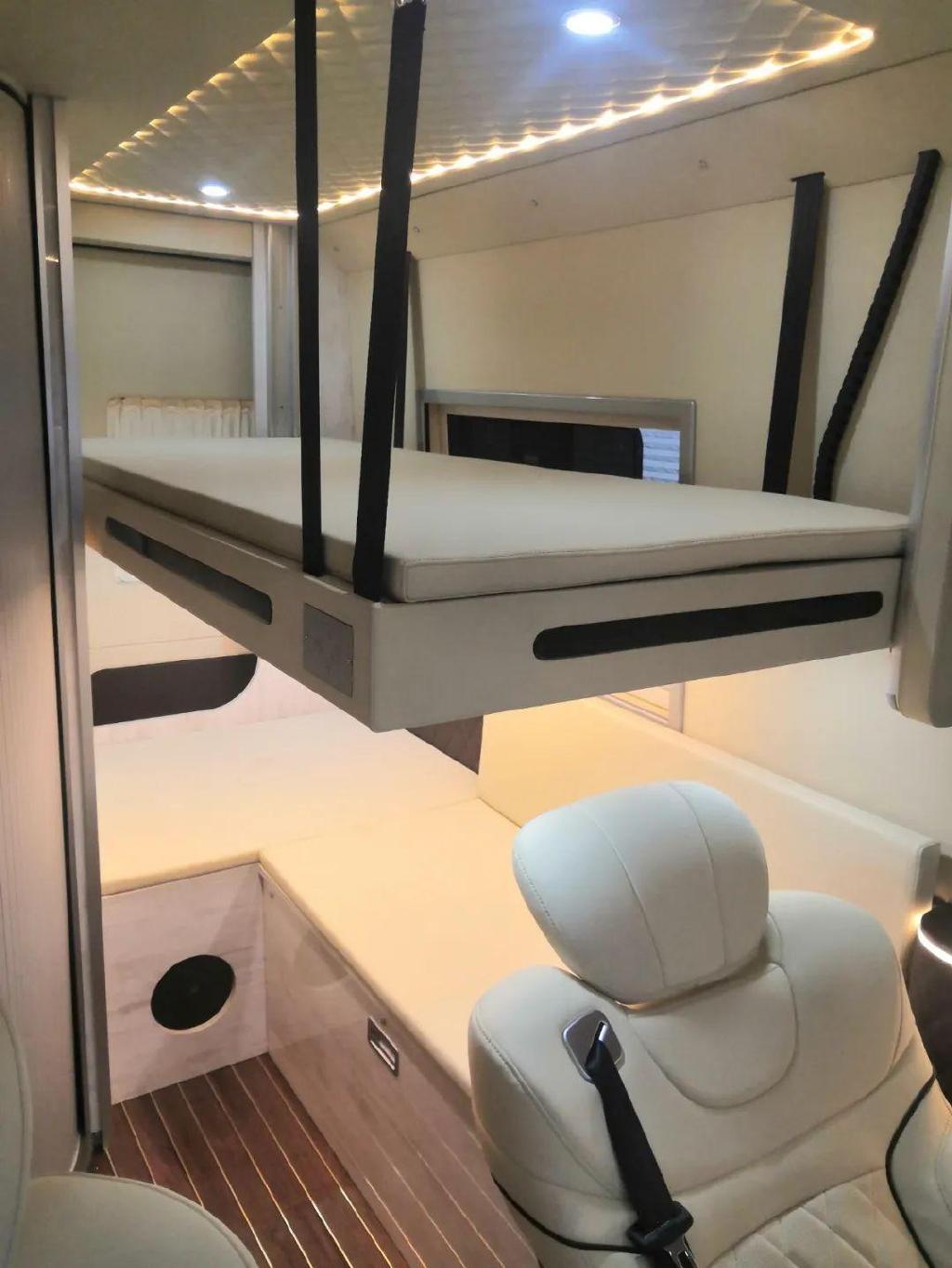 荣冶林道奇公羊2021全新商旅版b型 纵床 升降吊床 精致商务 弹性空间