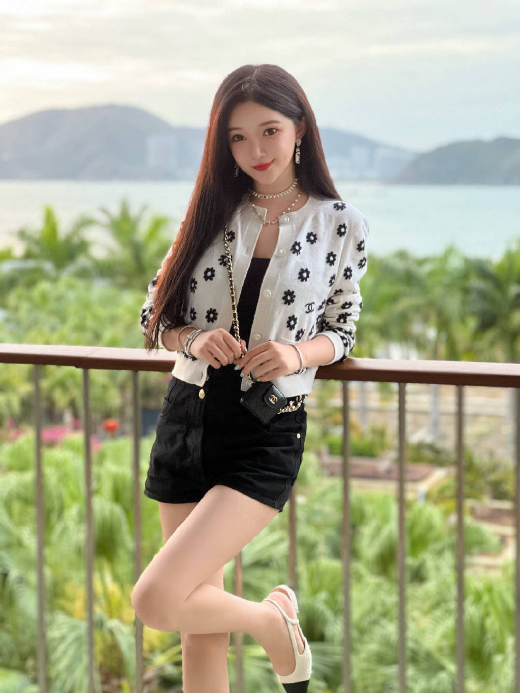 孙心娅拍摄多组时尚大片 尽显东方女性的魅力与诱惑__财经头条