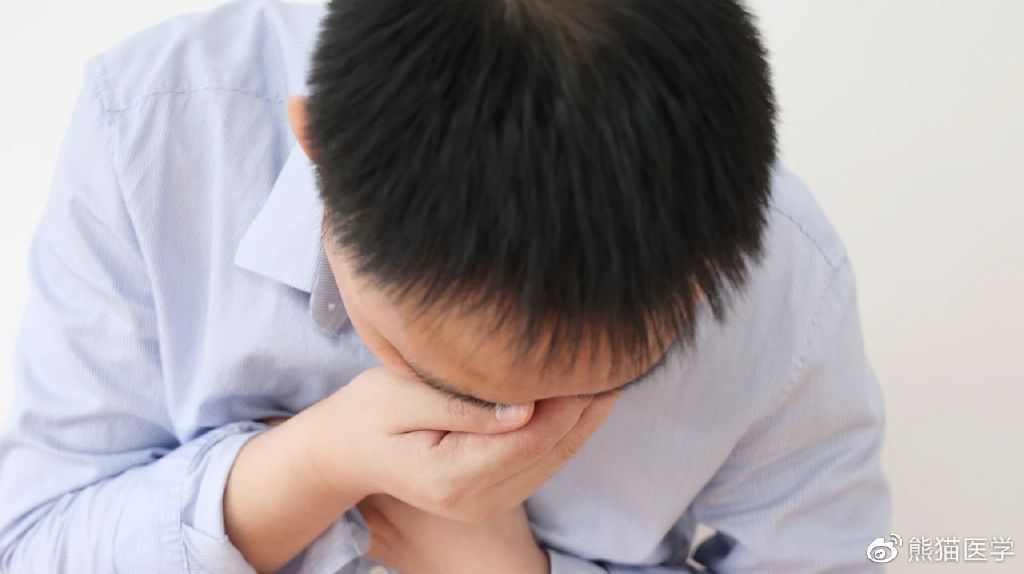 公众场合不好意思吐痰?4个关于痰液的负面影响,需了解|肺结核|痰液|吐痰_新浪新闻