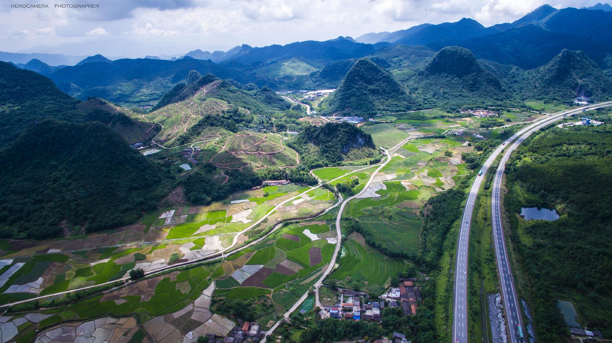 元旦期间,广韶高速所属各收费站车辆通行压力会加大,特别是钟落潭站