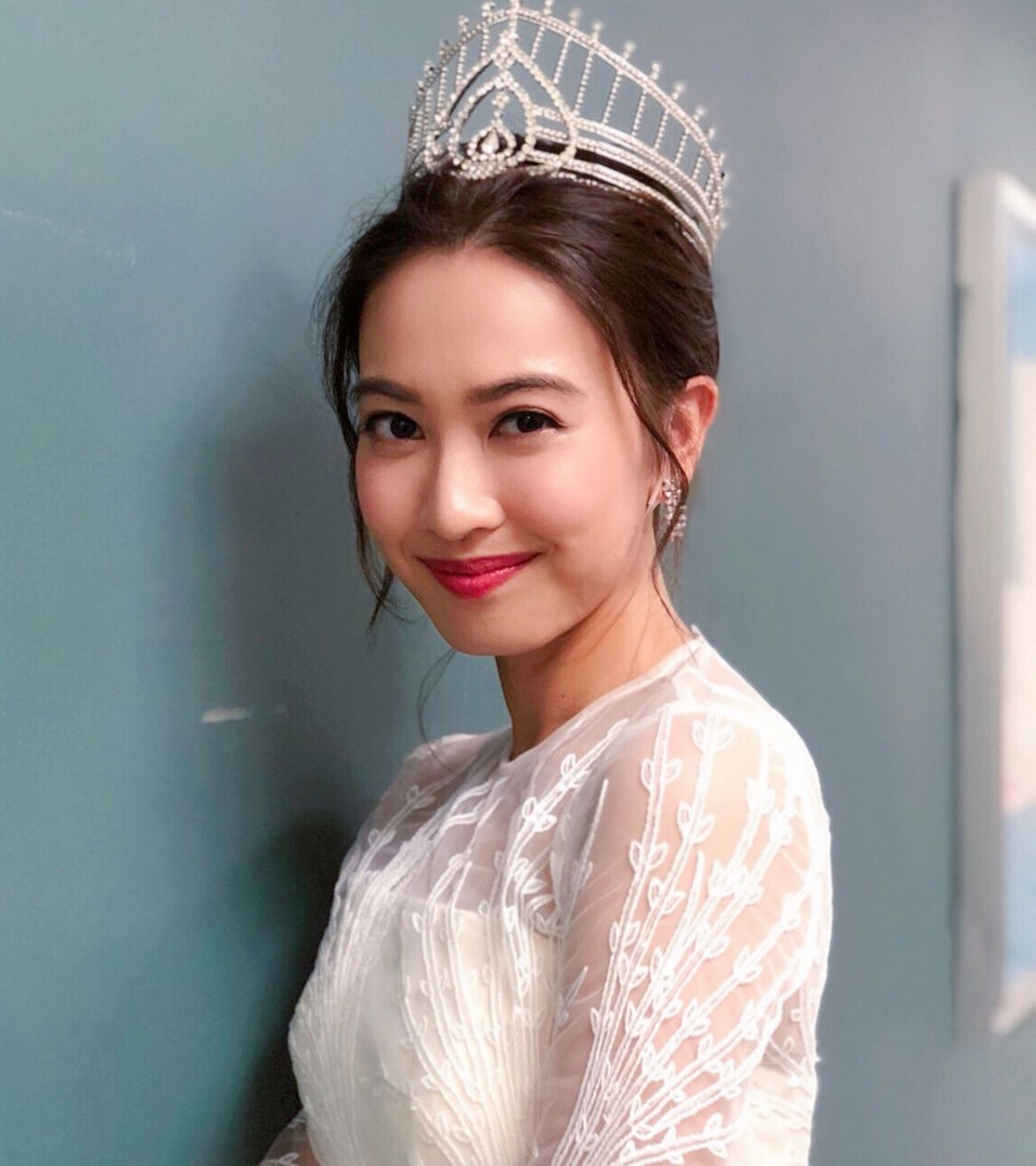 成名后不放弃学业,为兼顾常与时间竞赛|港姐|学业|成名_新浪新闻