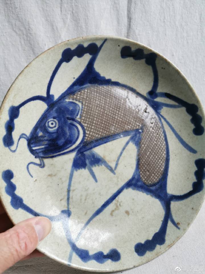 清中早期青花釉里红鱼盘