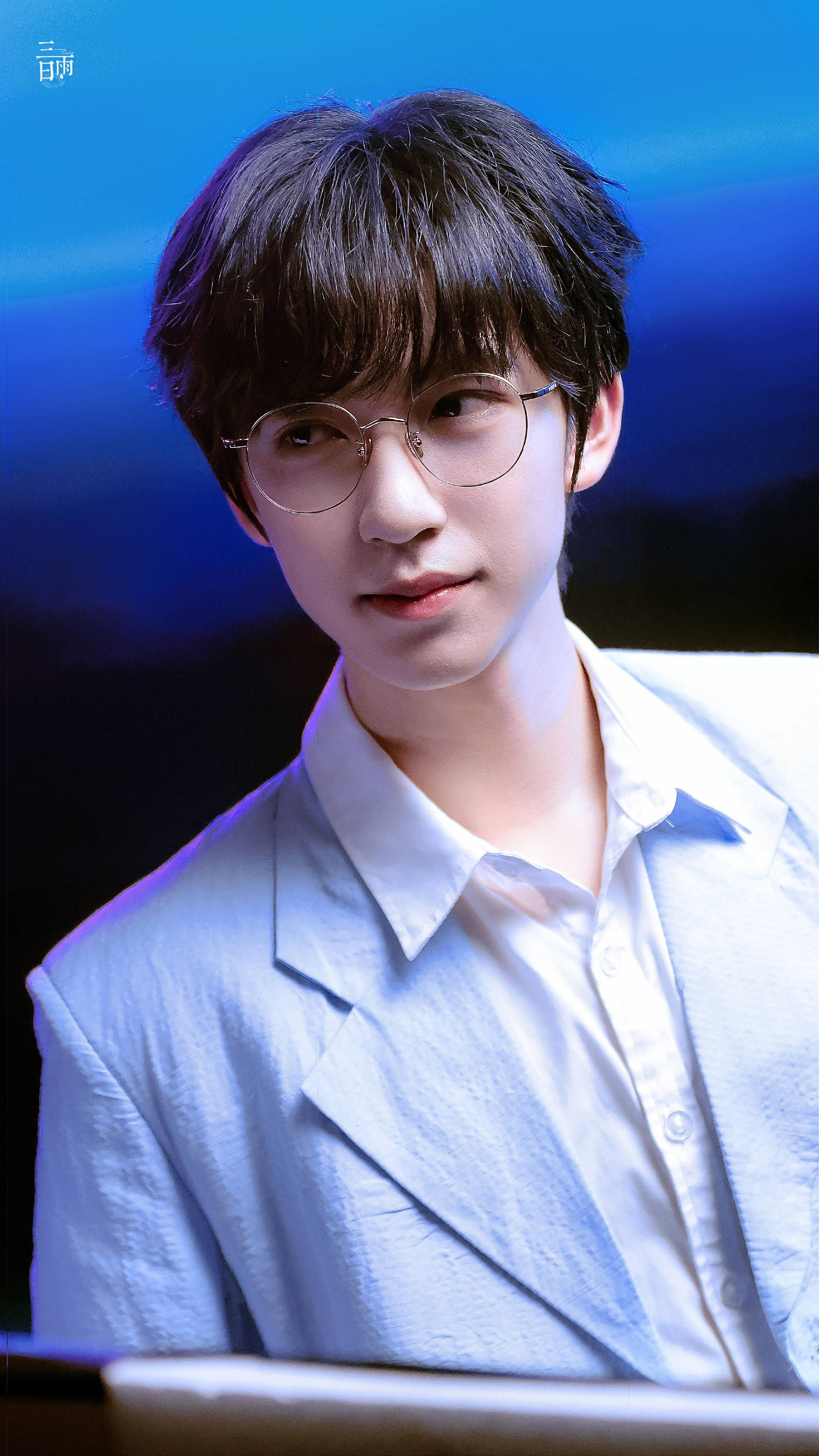 不是欧皇降霖,是日复一日的努力 努力就会有回报……|贺峻霖_新浪新闻