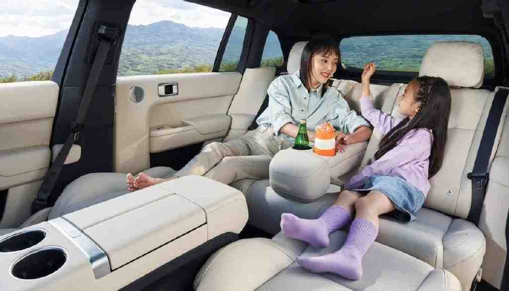 理想L7和L8手拉着手来了！35休闲区蓝鸢梦想 - Www.slyday.coM