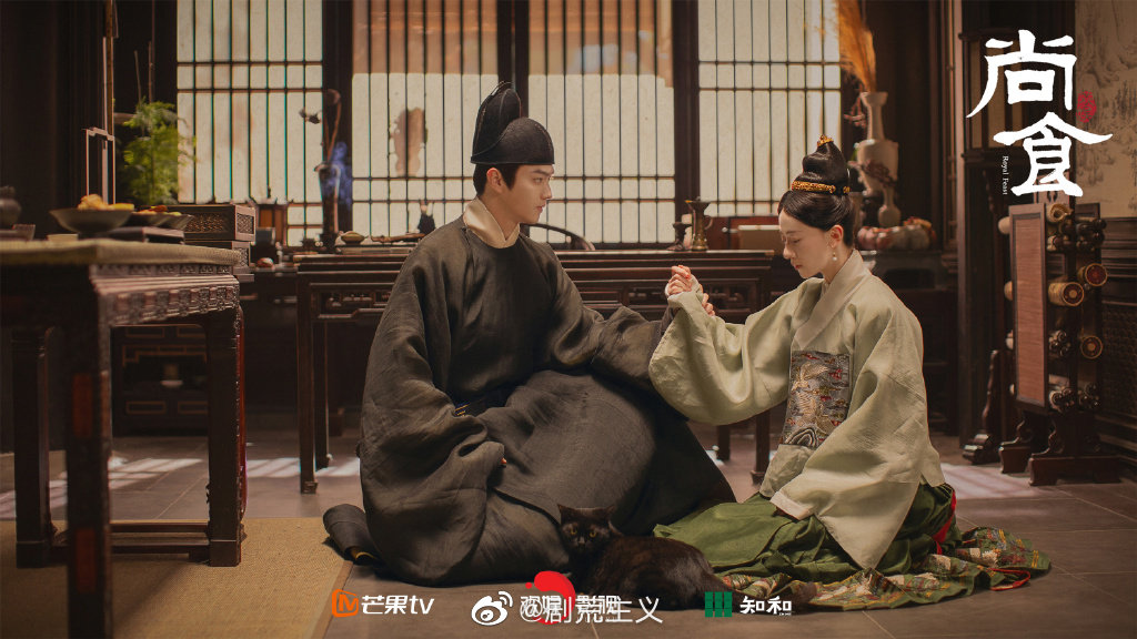 Сюй Кай и У Цзинь Янь на постерах и в трейлере дорамы "Королевский приём"