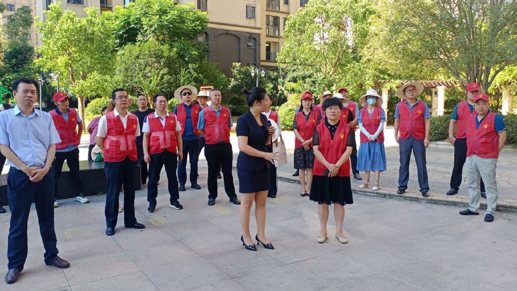 中心建设暨创文拉练活动走进阳新