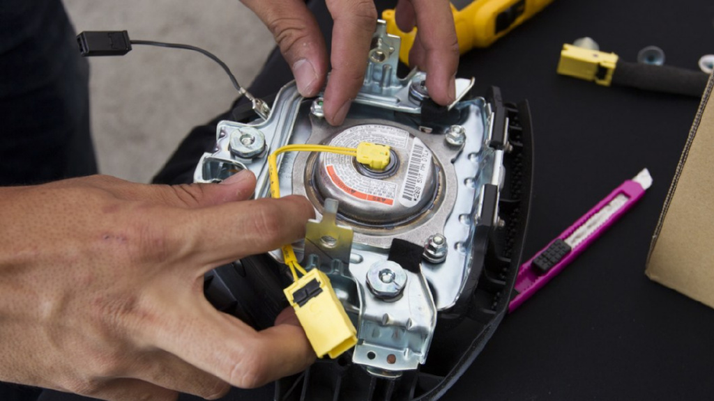 nhtsa计划召回5200万个气囊气体发生器这12家汽车安装了