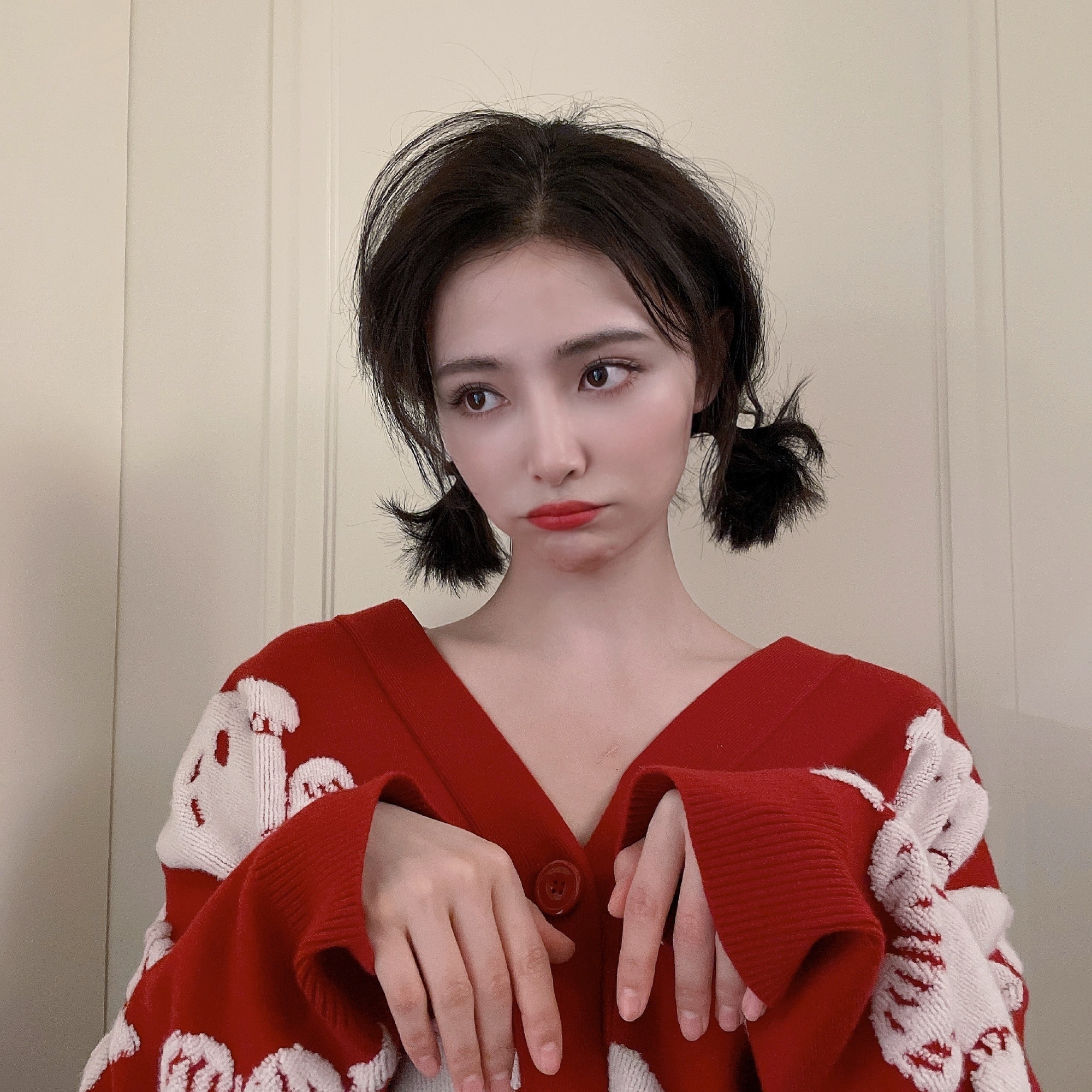 许佳琪这许佳琪小兔子造型也忒可爱了吧!