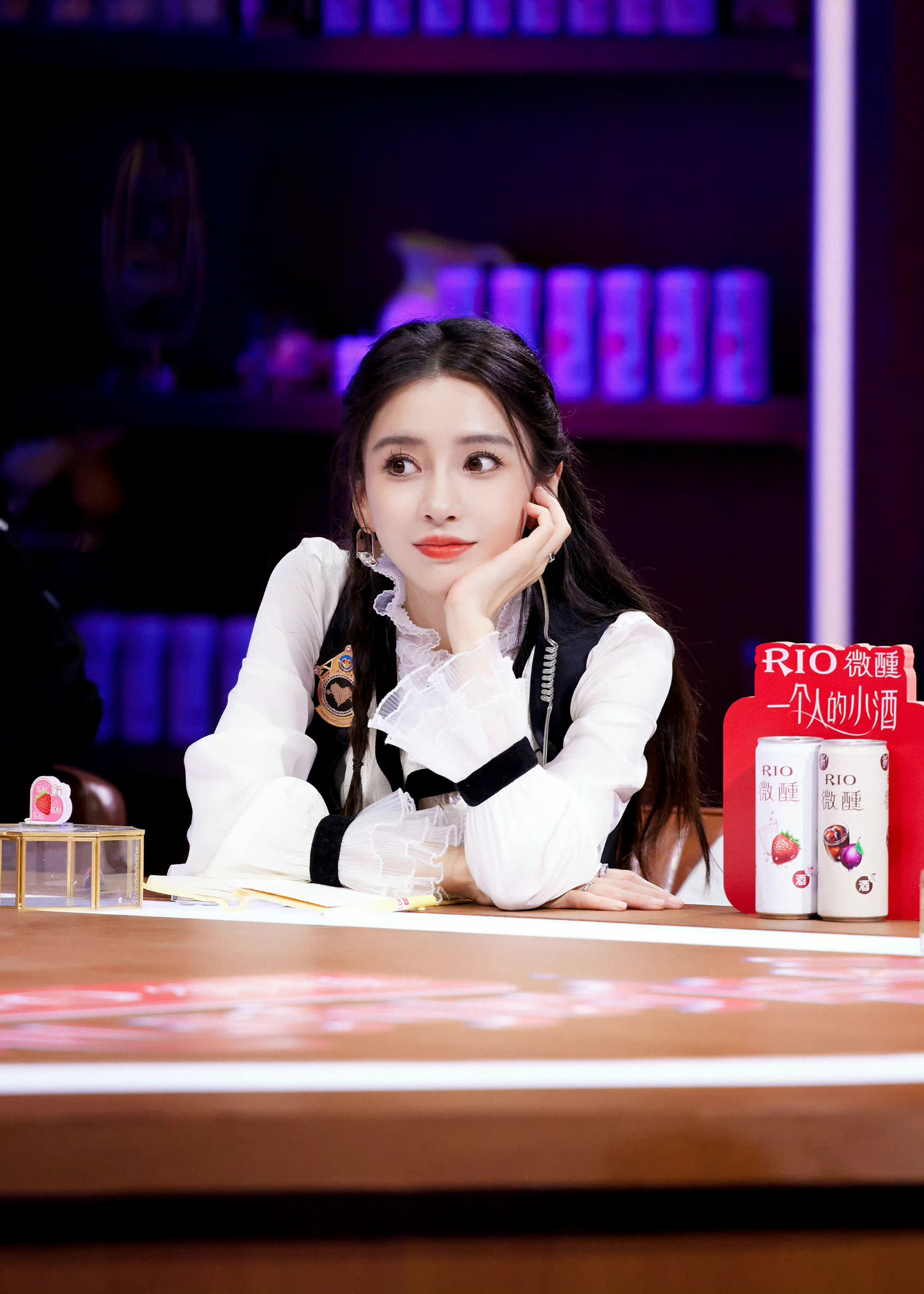 angelababy《心动的信号》托脸剧照 温柔甜蜜的baby,疯狂心动啊