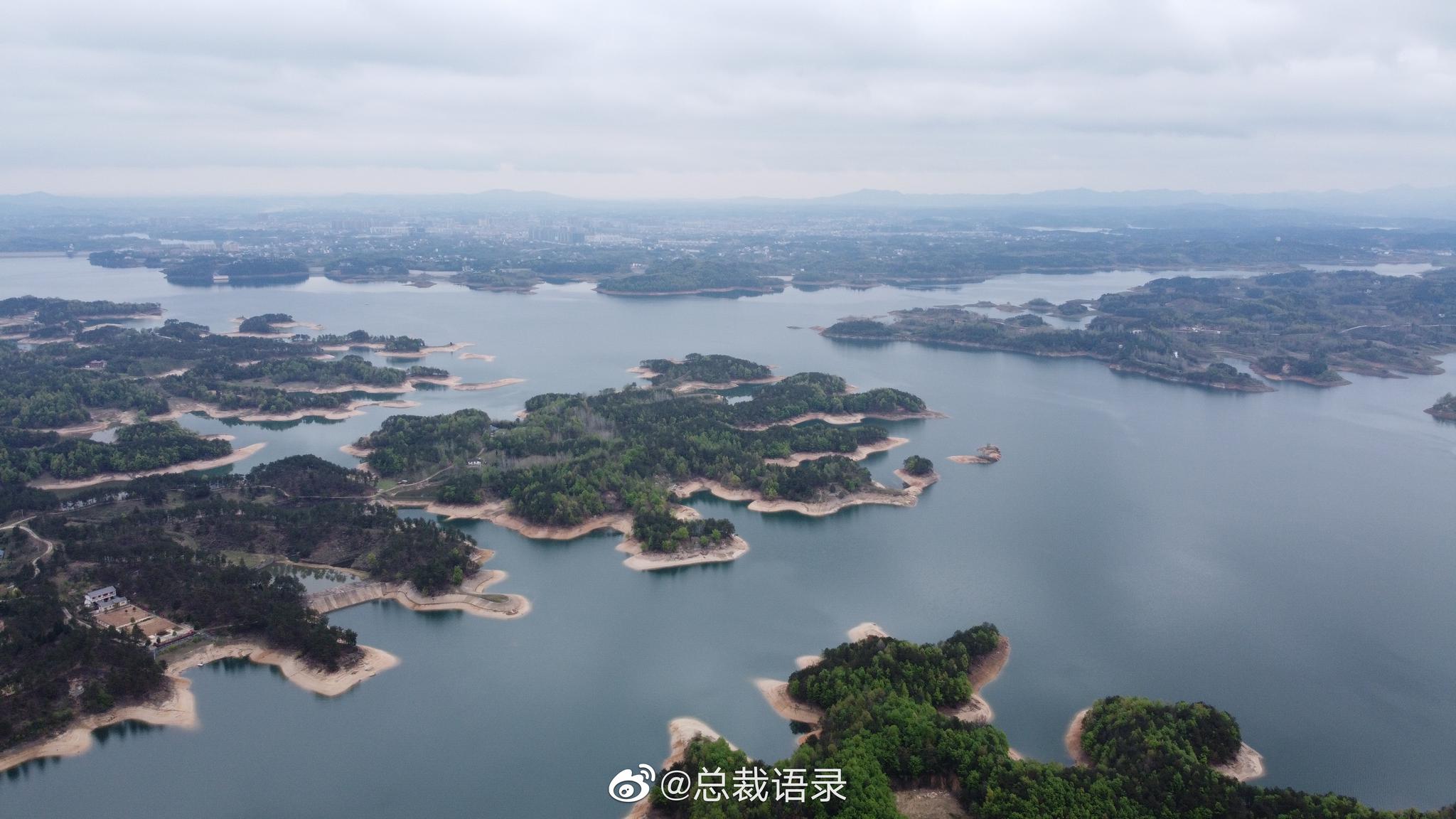老家河南雨后天气的清塘坳,仿佛洗过一般的清澈!