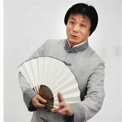 过年的乐趣在于人人高兴评书演员,著名津味小说作家王传林  56岁天津