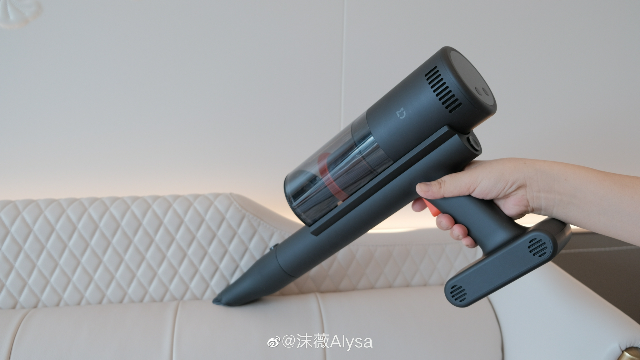 米家轻羽无线吸尘器收拾卧室挺好用