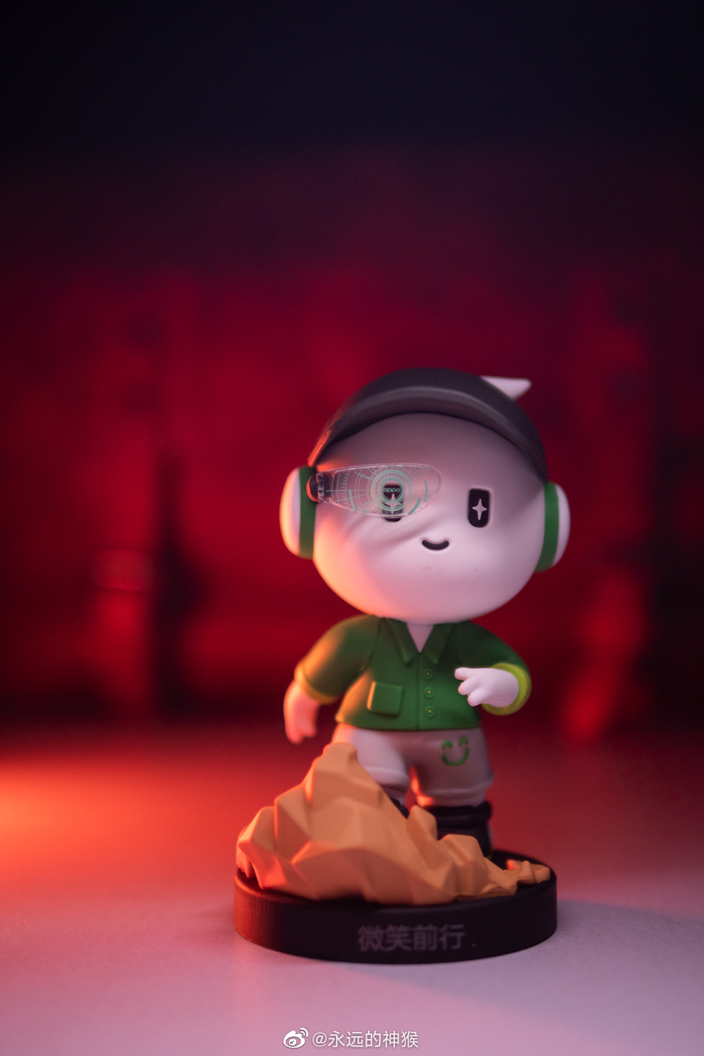 oppo18年,微笑前行,小欧来喽__财经头条