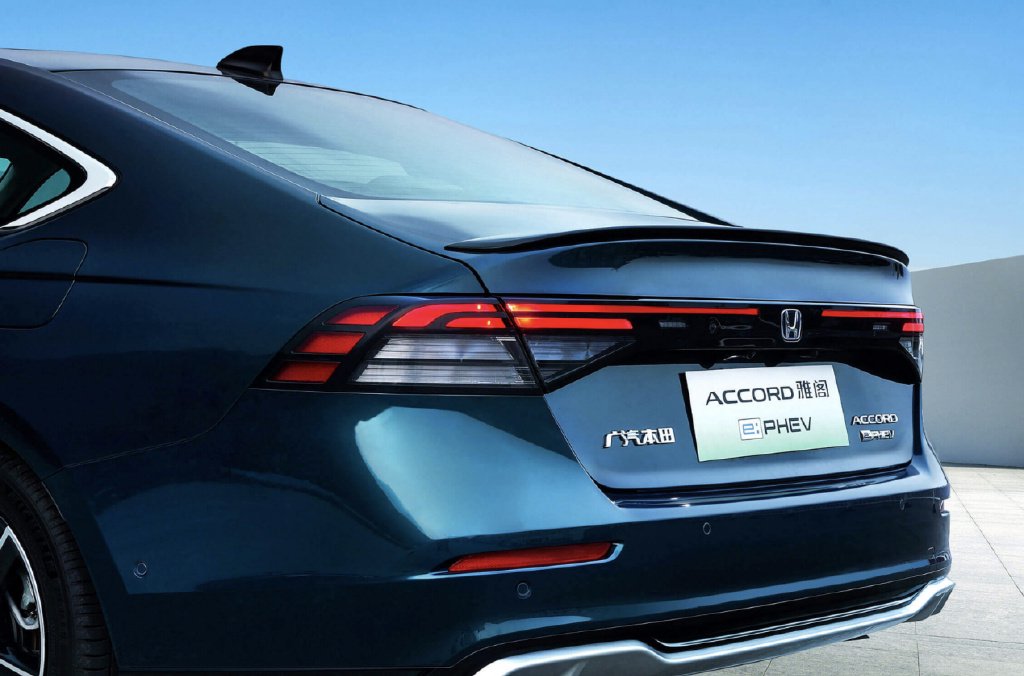 98万起,比9代凯美瑞更能打,第十一代本田雅阁哪款更值得买?-新浪汽车