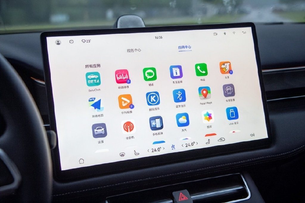 另类对比！问界M5和奔驰GLC，居然有2点相似？