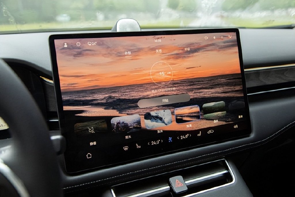 另类对比！问界M5和奔驰GLC，居然有2点相似？