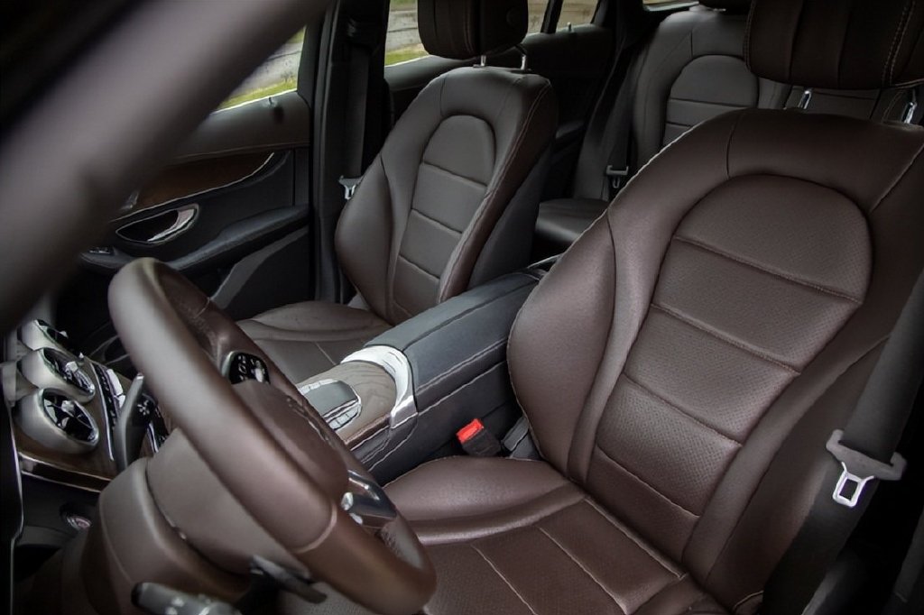 另类对比！问界M5和奔驰GLC，居然有2点相似？