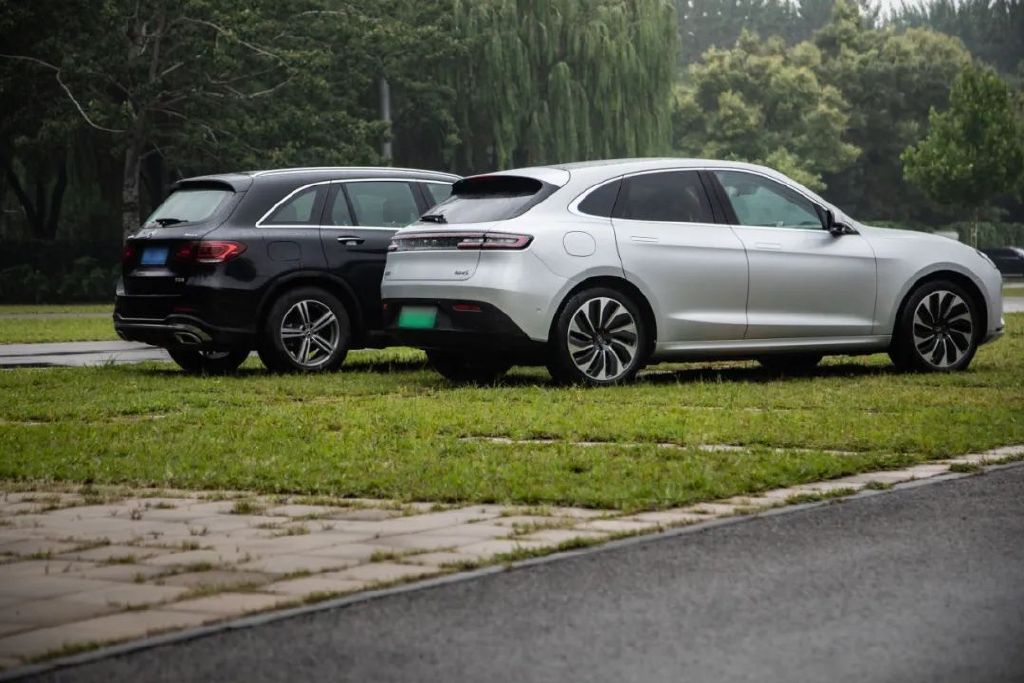 另类对比！问界M5和奔驰GLC，居然有2点相似？