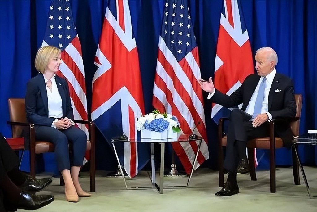 美英联手对华发难,马斯克提台海和平方案,中国驻美大使回应__财经头条