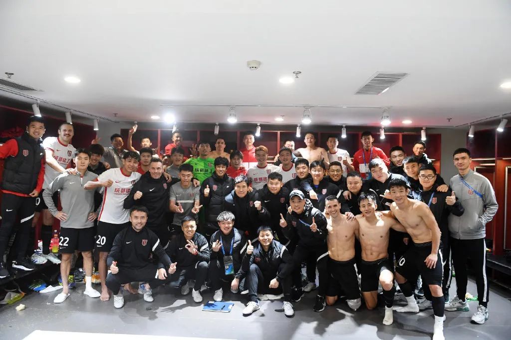 理查德:在中国的这段经历,会让我的人生更充实更美好休闲区蓝鸢梦想 - Www.slyday.coM 理查德:在中国的这段经历,会让我的人生更充实更美好休闲区蓝鸢梦想 - Www.slyday.coM