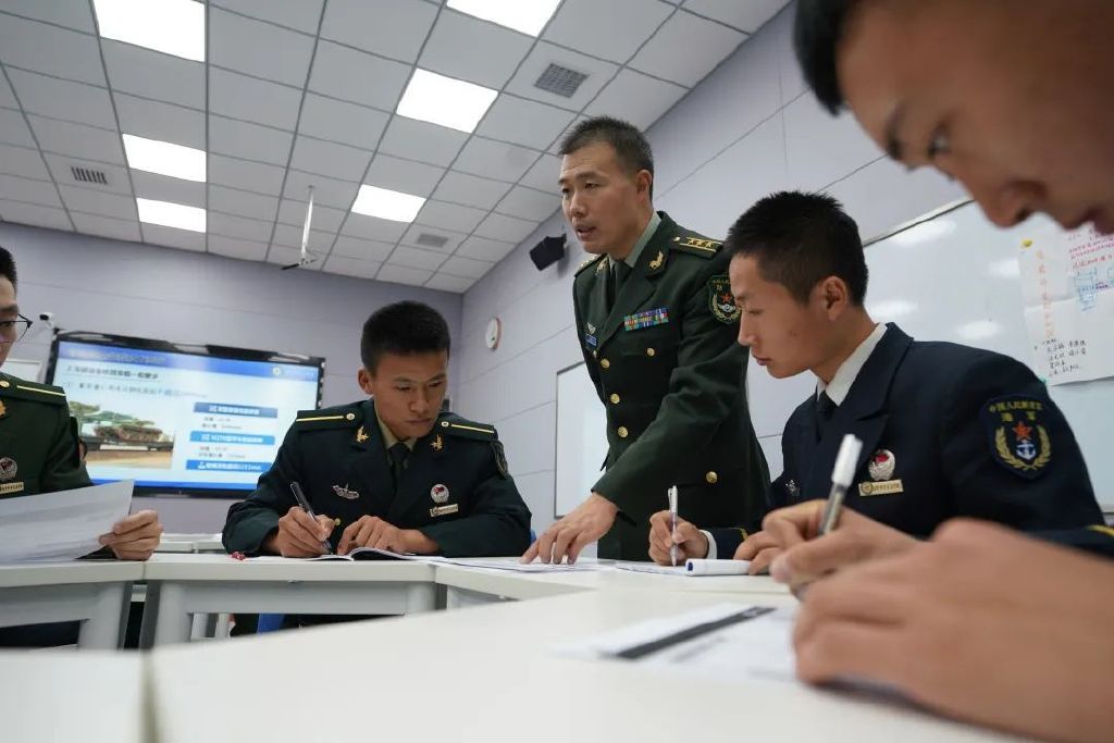 版面大头条聚焦陆军军事交通学院教学模式改革探索经验做法__财经头条