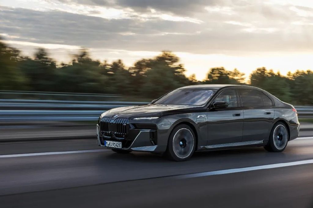 2023年宝马将推八款新车除了全新长轴距x1还有全新5系中改x5