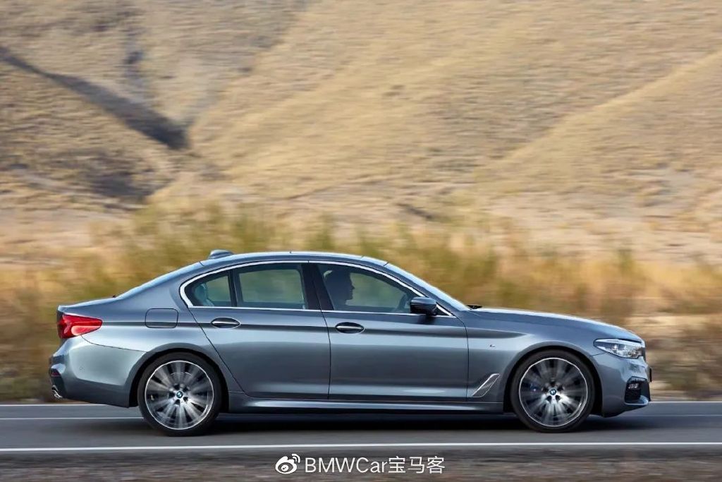 在2023年适合买现款宝马5系?还是等全新宝马5系?-新浪汽车