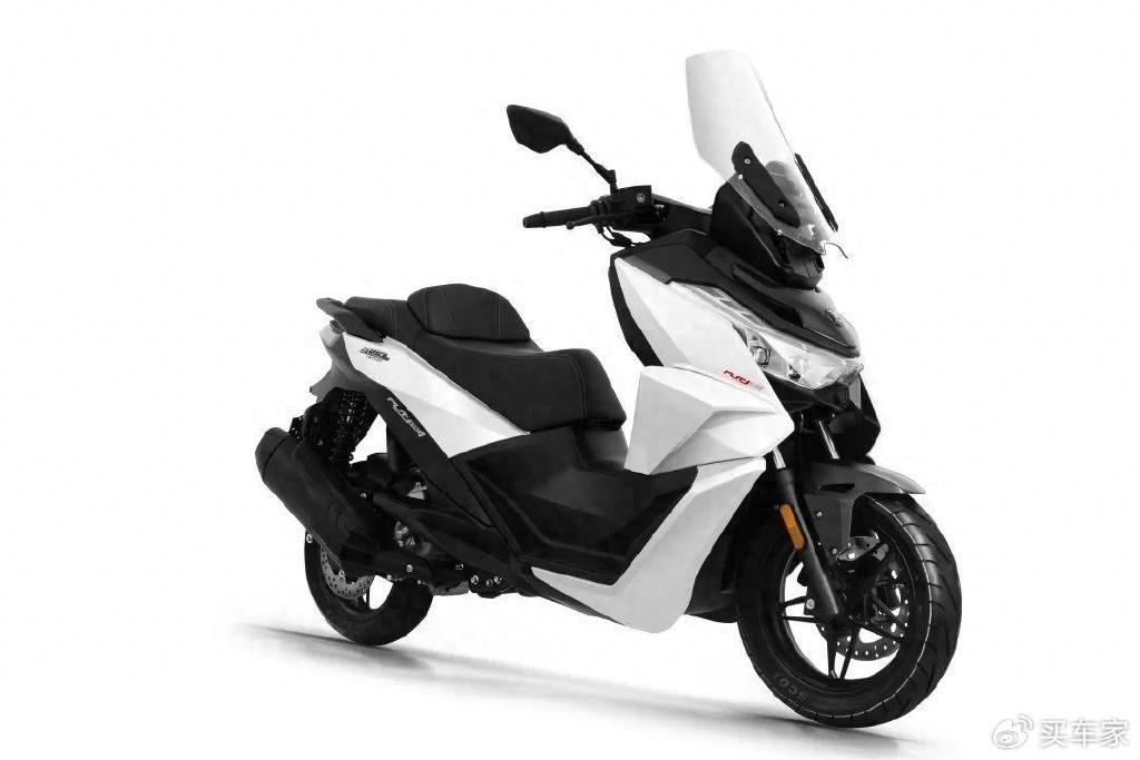 无极sr250gt摩托车市场也卷了250级别踏板干到16万了