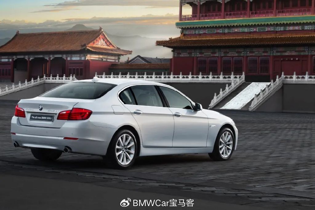 全新国产长轴宝马5系已全球首发回顾过往三代长轴车型