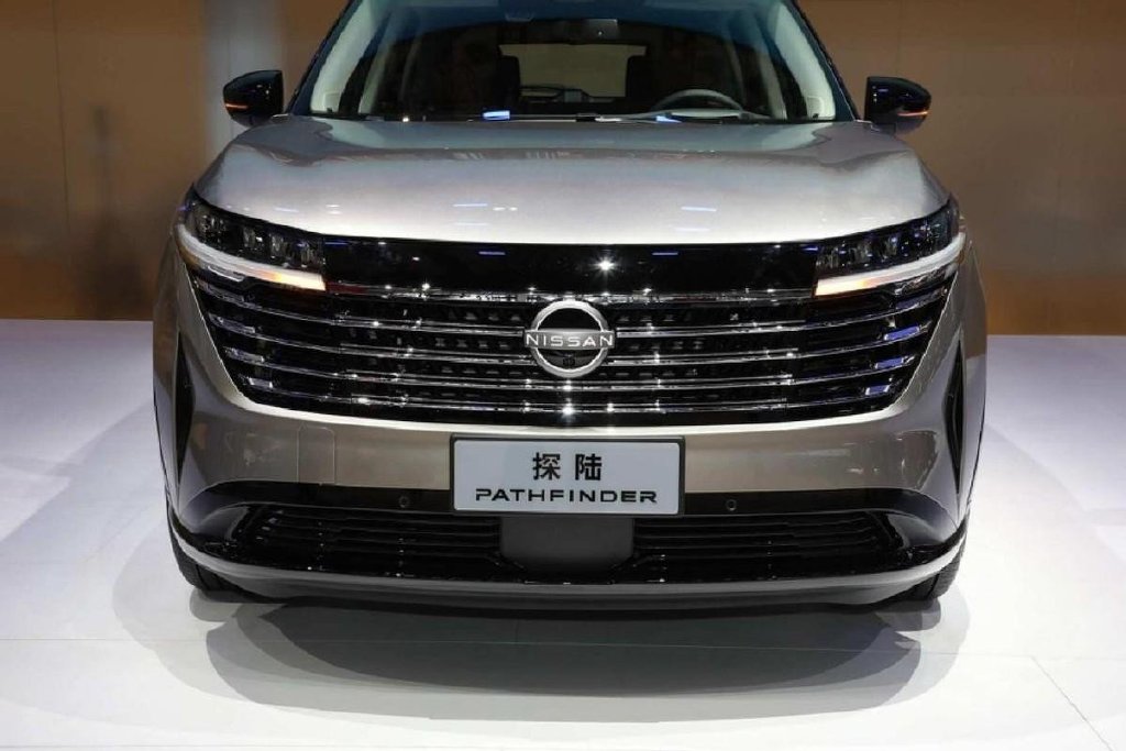 大型suv,其车身尺寸相比大众途昂,福特探险者等同级别车型并不落下风