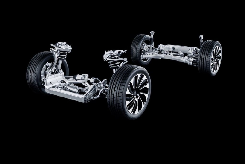 另类对比！问界M5和奔驰GLC，居然有2点相似？