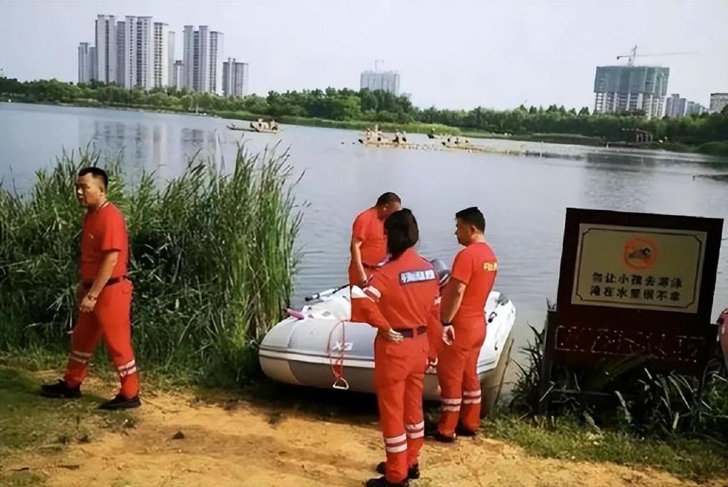 河南汝州巨型怪鱼系高危外来生物，为了它抽干整片湖，值得吗？休闲区蓝鸢梦想 - Www.slyday.coM