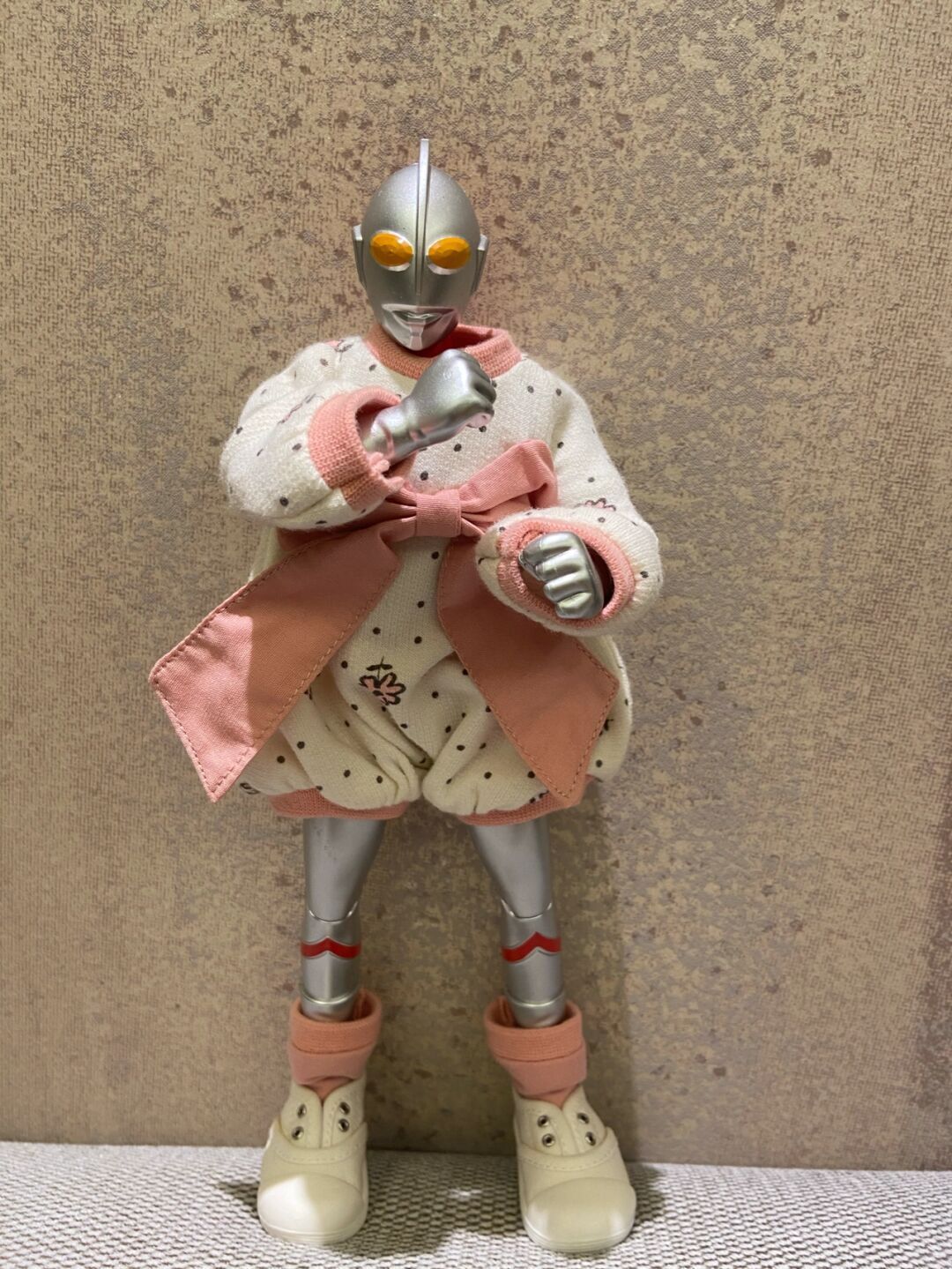 奥特曼穿小裙子 cr:鱼鱼鱼鱼鱼鱼__财经头条