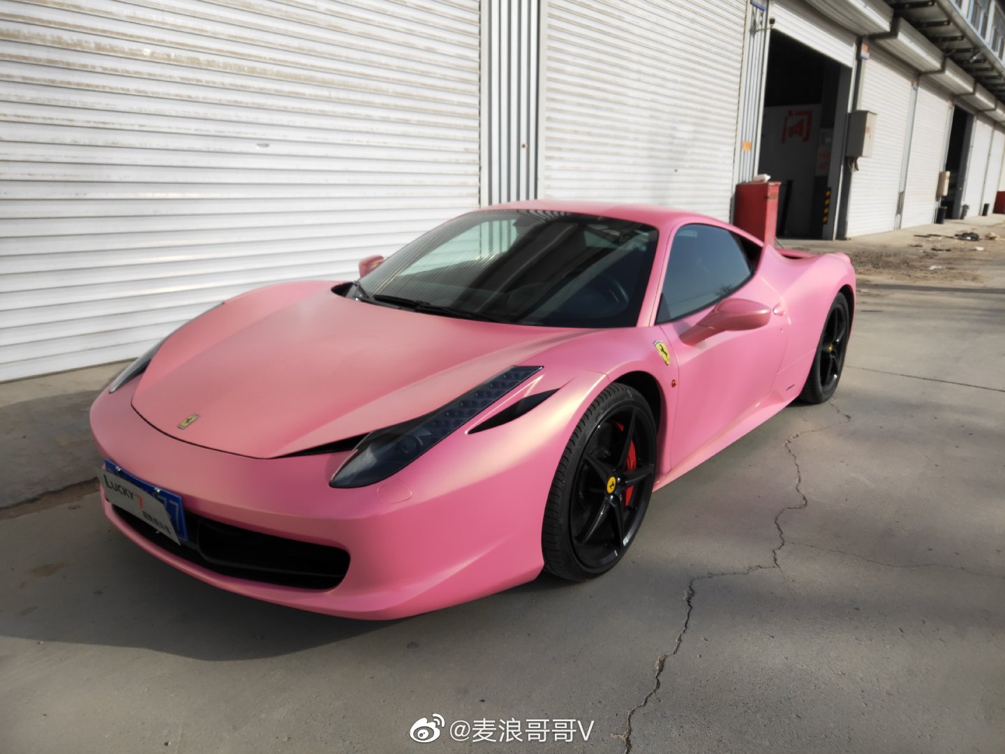 欢迎新会员,法拉利458车友加入l7超跑俱乐部,猛男粉