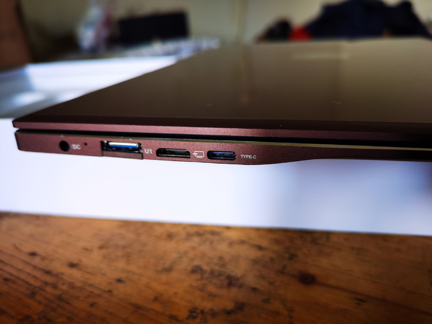 千元级中柏ezbookx3air上手高颜值与强劲性能并存