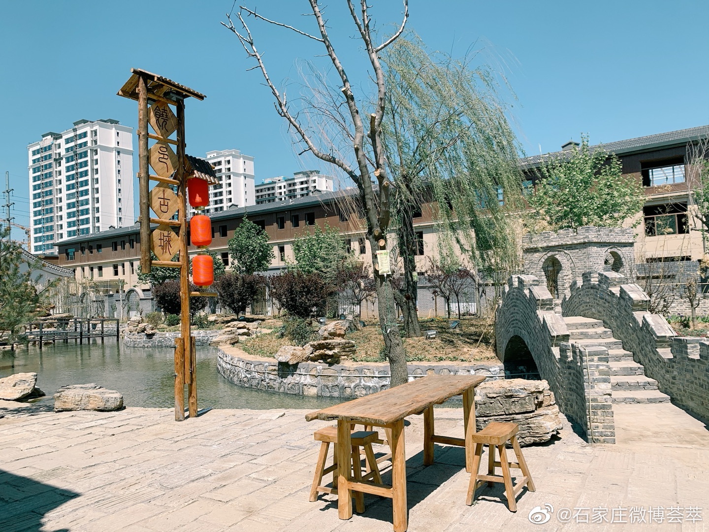 漫步饶邑古城街道,带来穿越时光的体验,随随便便一拍都很好看