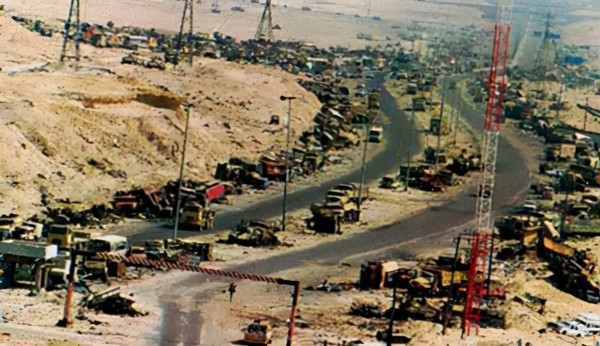 海湾战争中美国100小时打醒全世界！苏联：机械化部队无用武之地休闲区蓝鸢梦想 - Www.slyday.coM