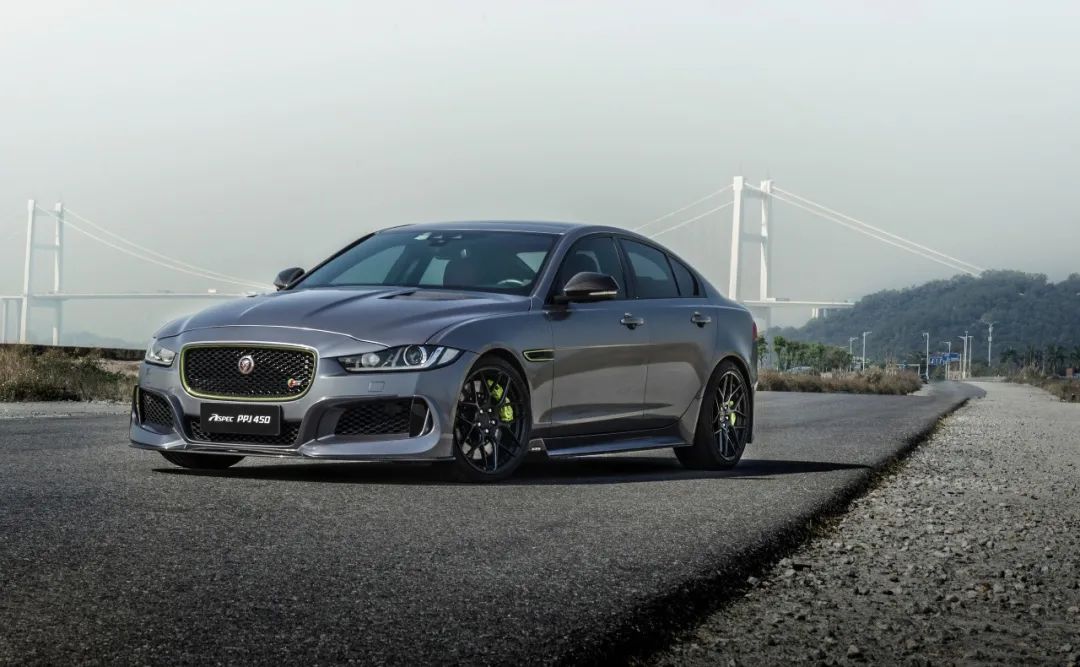 450匹捷豹xe无惧宝马3系全球首套整体改装方案回头率爆棚