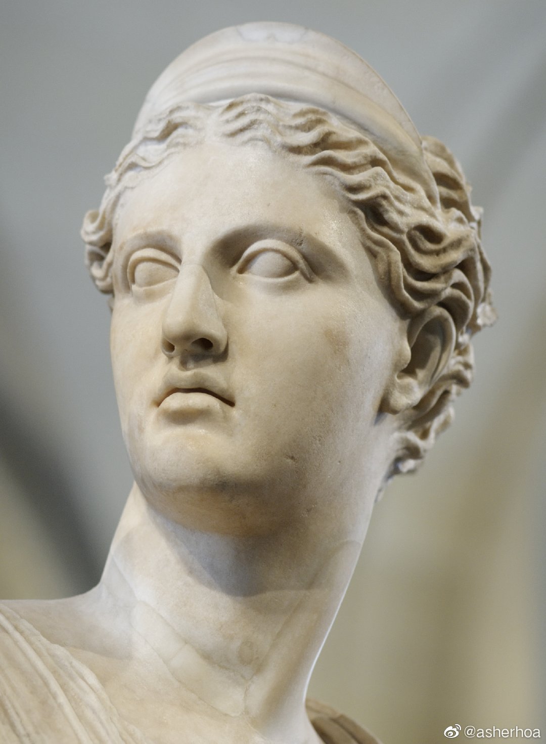 《凡尔赛的狄安娜》是一尊公元1-2世纪的罗马大理石雕塑