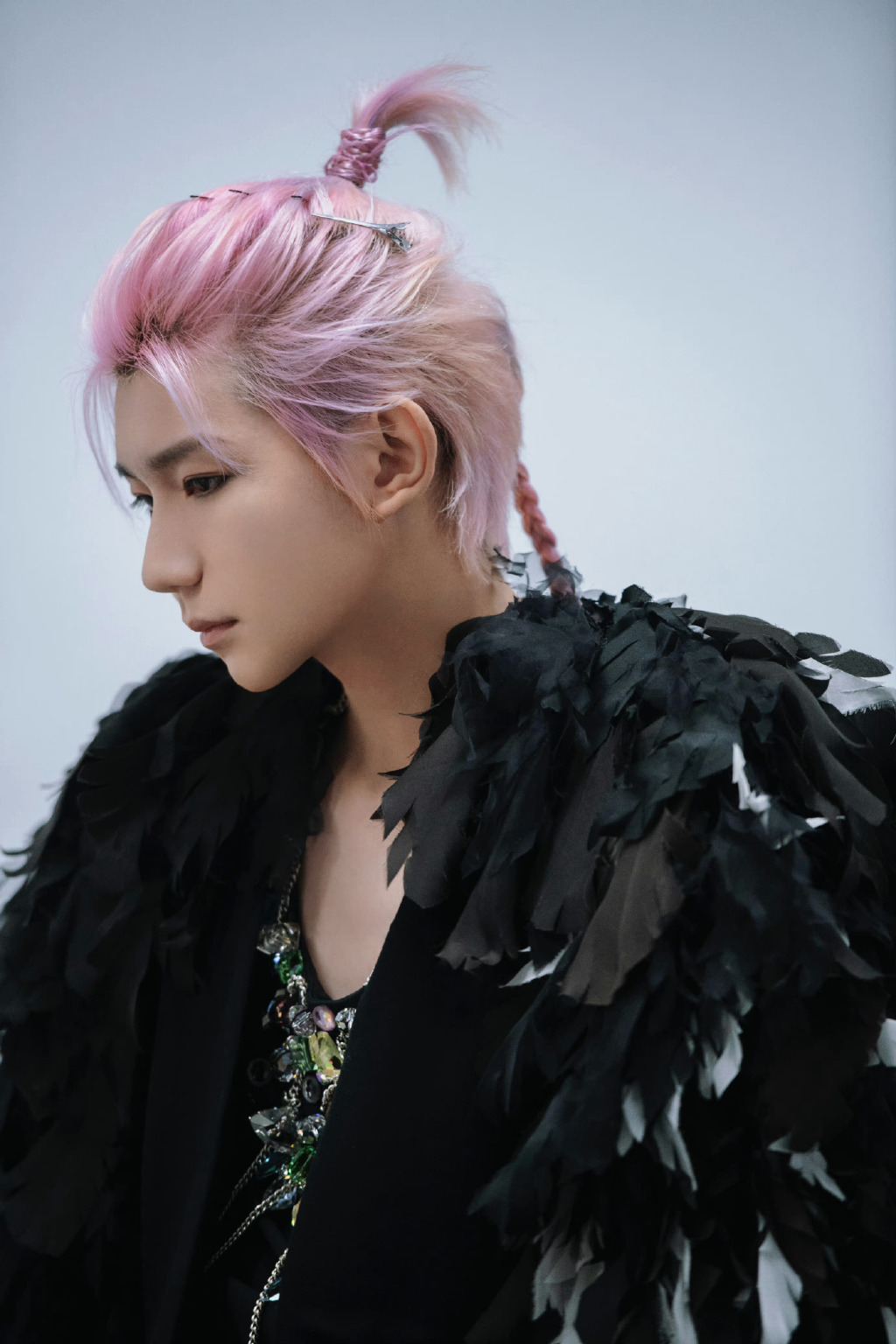 王源广州站的发色是粉色!