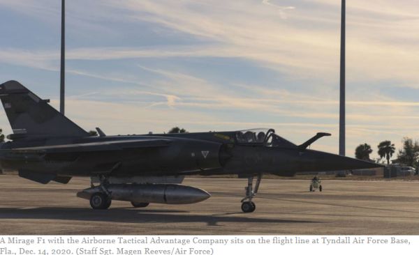 原因不明！美军承包商一幻影F休闲区蓝鸢梦想 - Www.slyday.coM