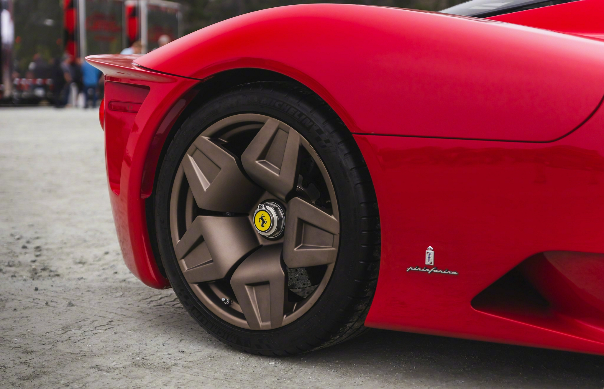 红色法拉利ferrarip45bypininfarina