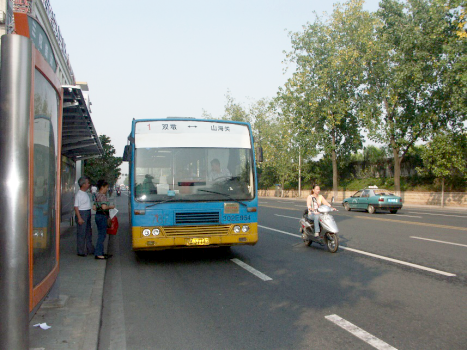 92岁的武汉1路公交车仍是"万人迷",带你穿越百年汉口