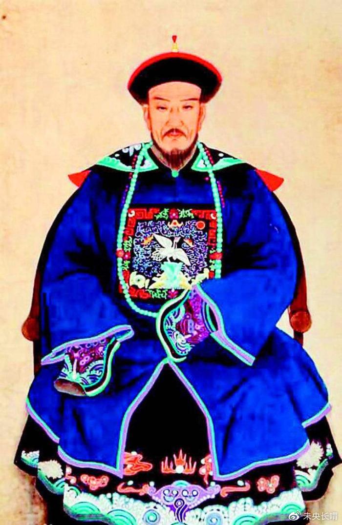 索额图被清圣祖套上九条铁链困于宗人府，不到两个月便死于狱中